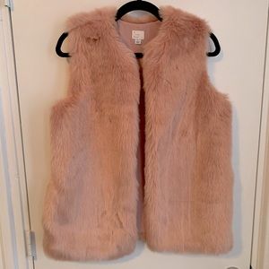 Blush pink faux fur vest! Like 🆕 - only worn once!